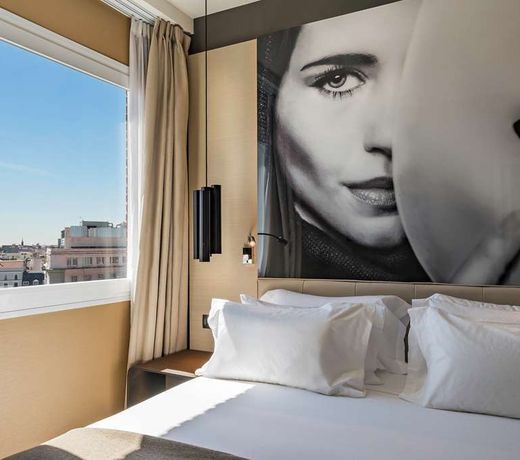NH Collection Madrid Suecia