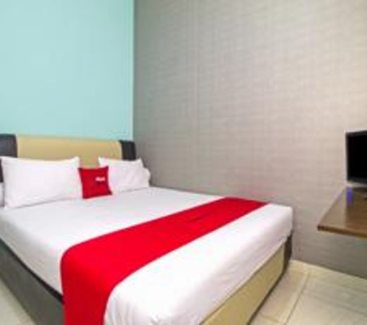 RedDoorz @ Raya Kelapa Gading