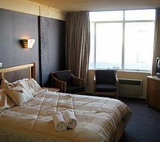 Tennyson Hotel
