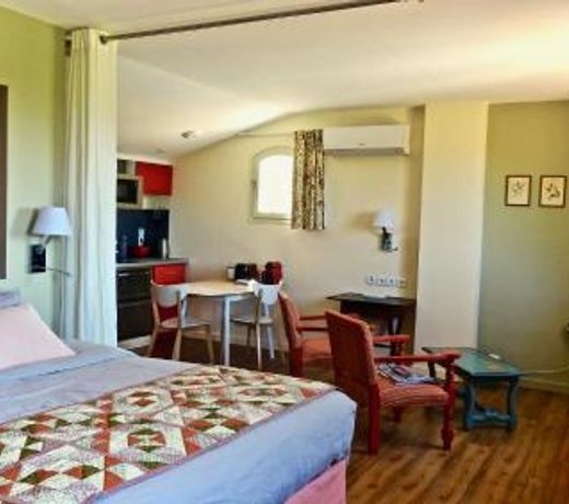 Villa Sainte-Victoire. Chambres d'Hotes
