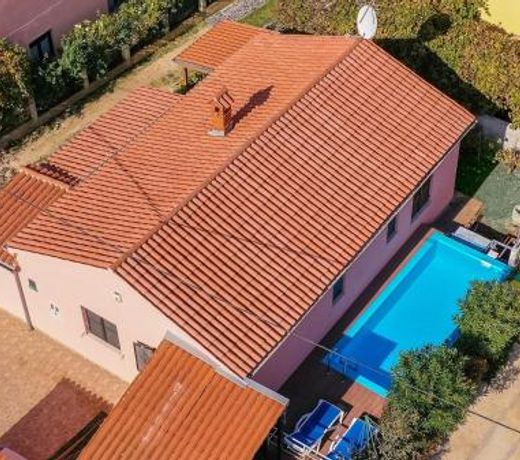 Holiday house with a swimming pool Fazana - 11396
