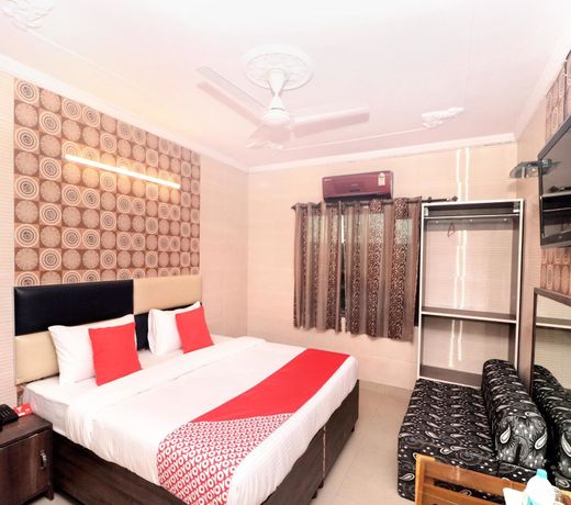 Hotel K.K.