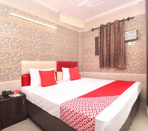 Hotel K.K.