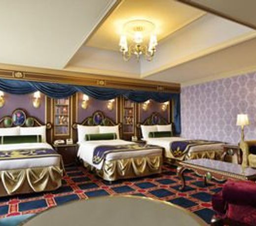 Tokyo Disneyland (R) Hotel