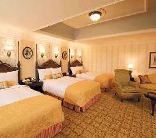 Tokyo Disneyland (R) Hotel