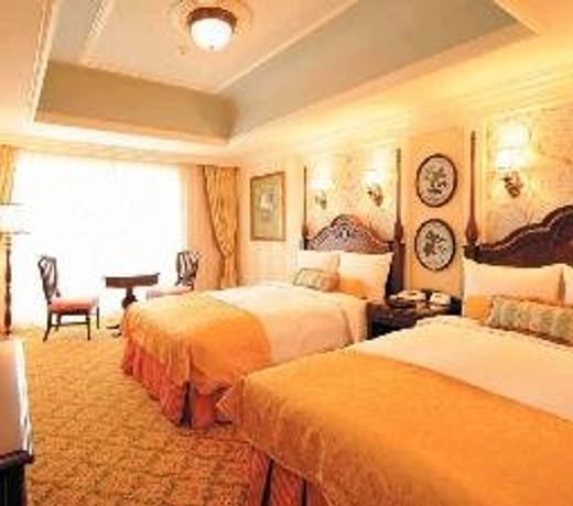 Tokyo Disneyland (R) Hotel