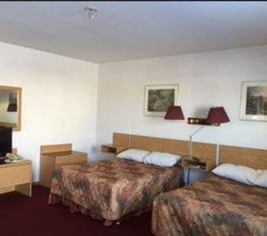Macklin Motor Inn