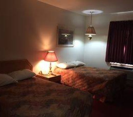 Macklin Motor Inn