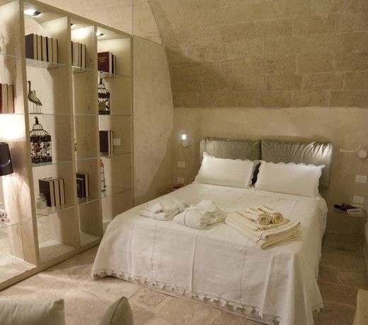 Mata Suite
