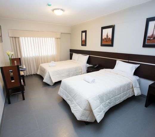 Mariategui Hotel & Suites