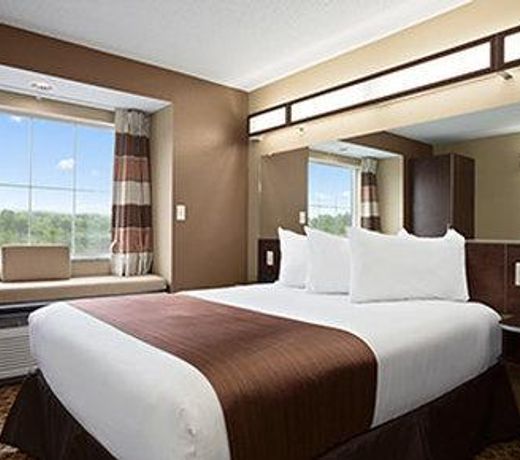 Microtel Inn & Suites Fairmont