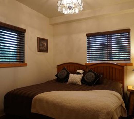 Salmon Catcher Lodge