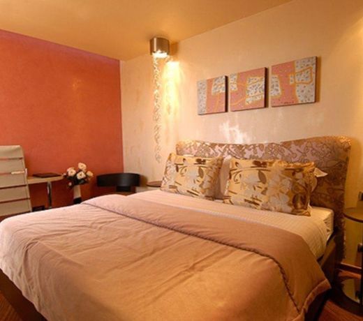 Les Fleurs Boutique Hotel