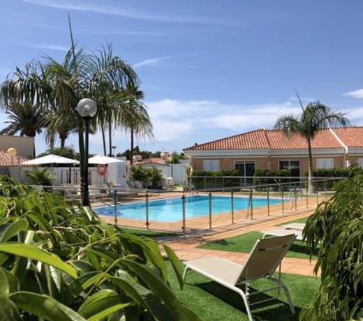 Los Leones Bungalows