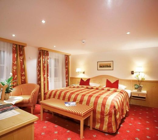 Hotel Tannbergerhof im Zentrum von Lech