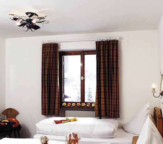 Hinterwies – Ski In / Lodge / Dine