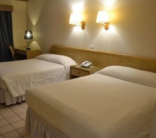 West Plaza Hotel Coral Reef