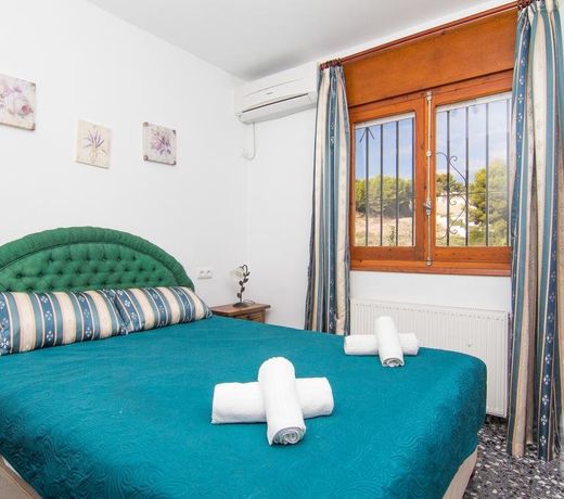 HOLIDAY VILLA ANNA