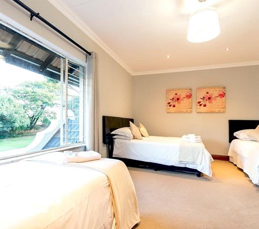OR Tambo Guest House