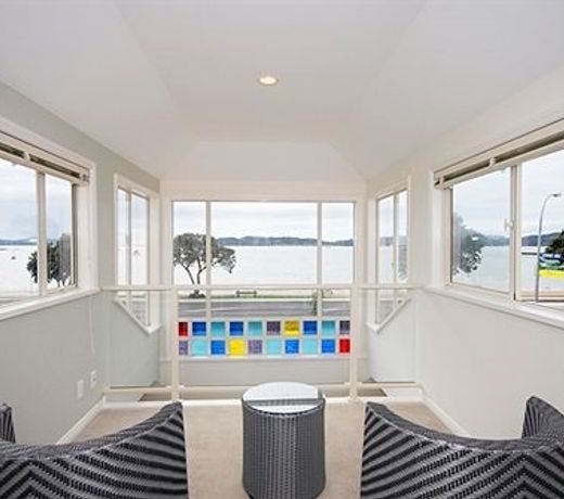 Paihia Beach House