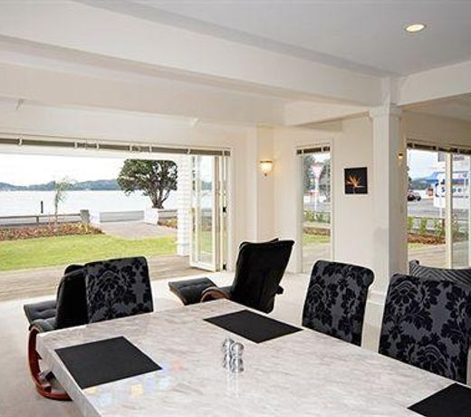 Paihia Beach House