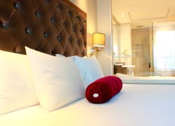 Radisson Blu Plaza Bangkok - SHA Extra Plus Certified фото 2, г. Бангкок, 