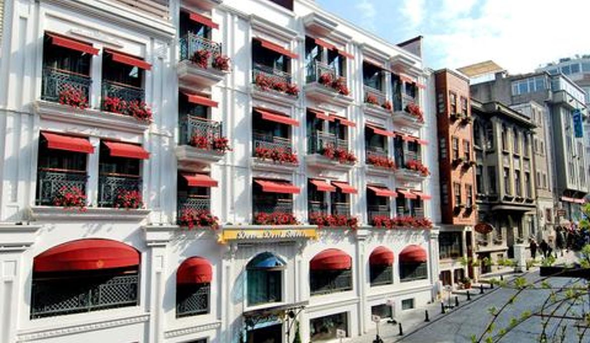 Отель Dosso Dossi Oldcity