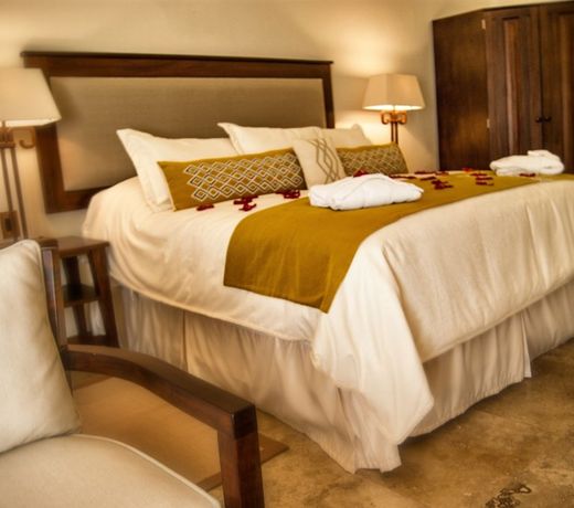 Bolontiku Hotel Boutique