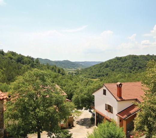 Holiday home Ladavci I