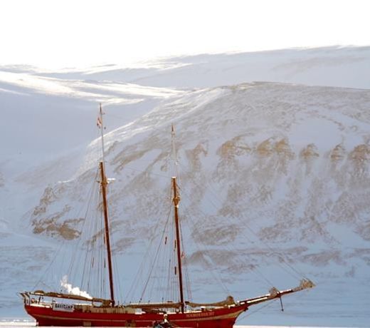 SHIP IN THE ICE