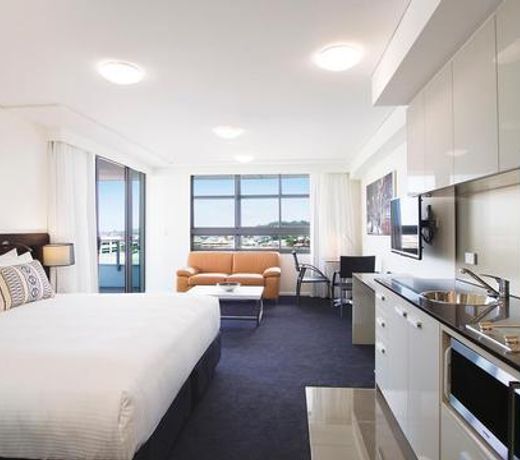 Oaks Gladstone Grand Hotel