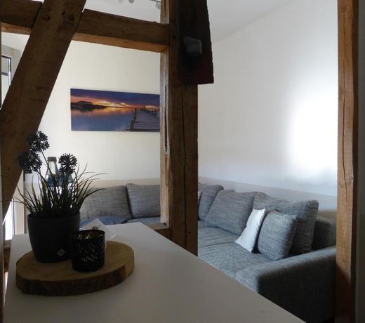 Ferienwohnung Friedrich Schiller, 2 Schlafzimmer, Balkon,kostenloses WiFi, nÃ¤he Zentrum,