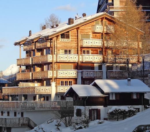 Apartment Les Terrasses du Paradis 5a by Interhome