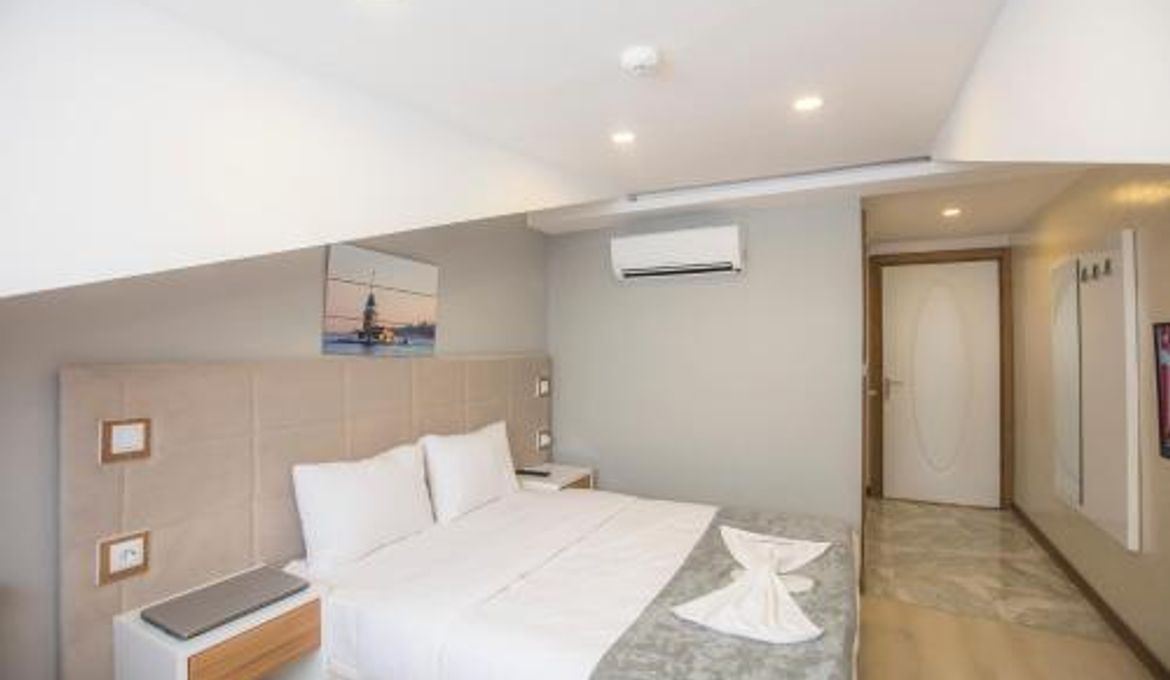 Express Inci Airport Hotel