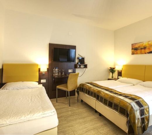 Hotel Rheinfelderhof