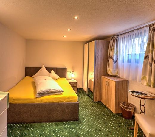 Pension Walserheim