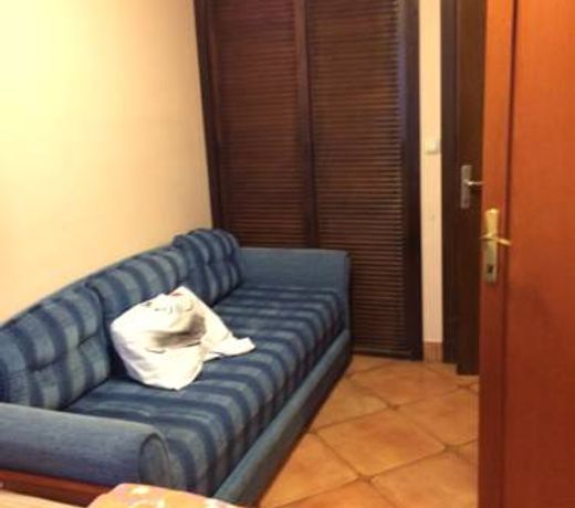KuÄa sa Bazenom
