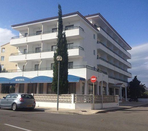 Bay Hotel