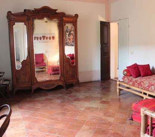 Residence Via Benamati
