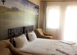 Золотой Каштан / Zolotoy Kashtan Guest House фото 2