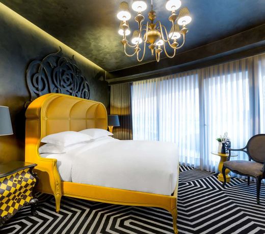 DoubleTree By Hilton Izmir Airport