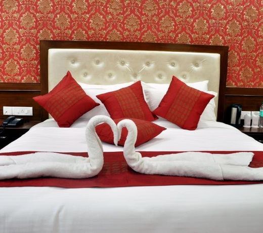 KAMNA HILL RESORT a Boutique cottages