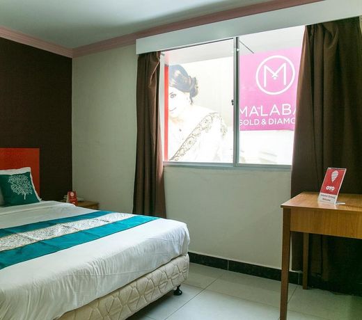 Hotel Hibiscus City