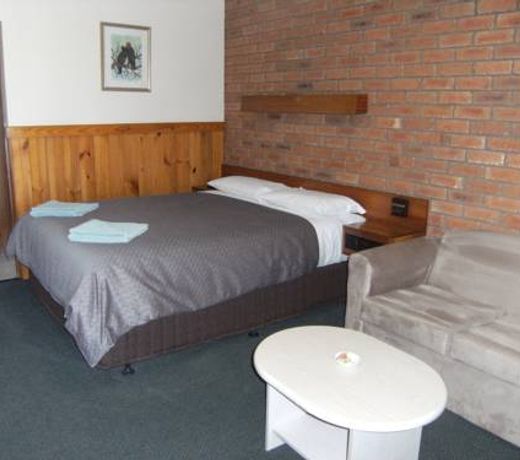 Regency Court Motel