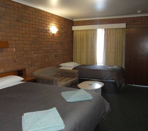 Regency Court Motel