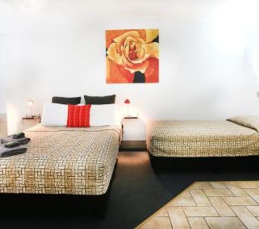 Gin Gin Central Motel
