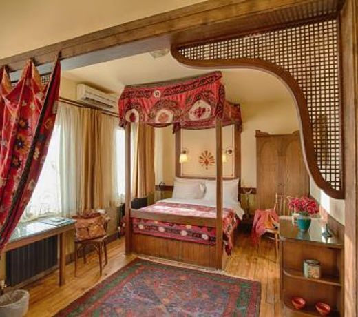 Hotel Empress Zoe