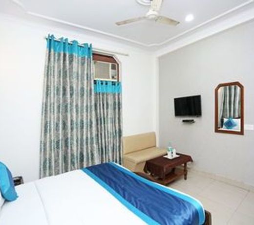 OYO 472 Hotel Sareen