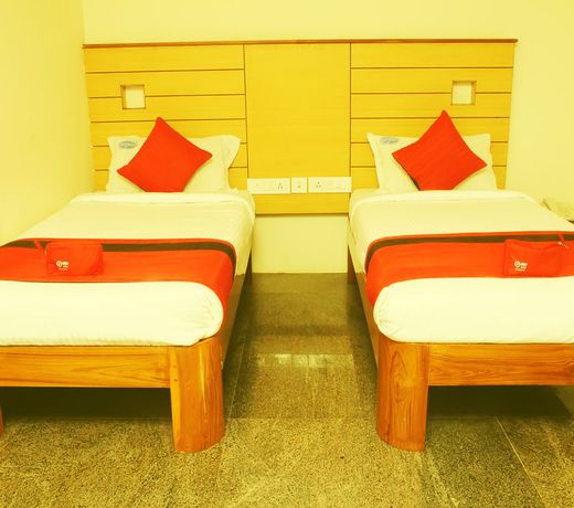 Oyo 668 Hotel Slv Grand