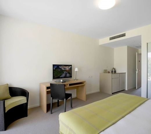 Magenta Studio Room
